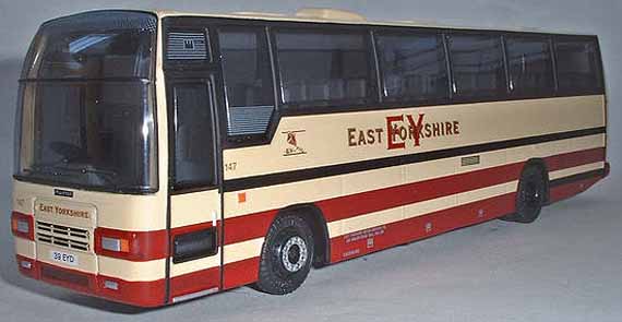 EAST YORKSHIRE Plaxton Paramount 3500.