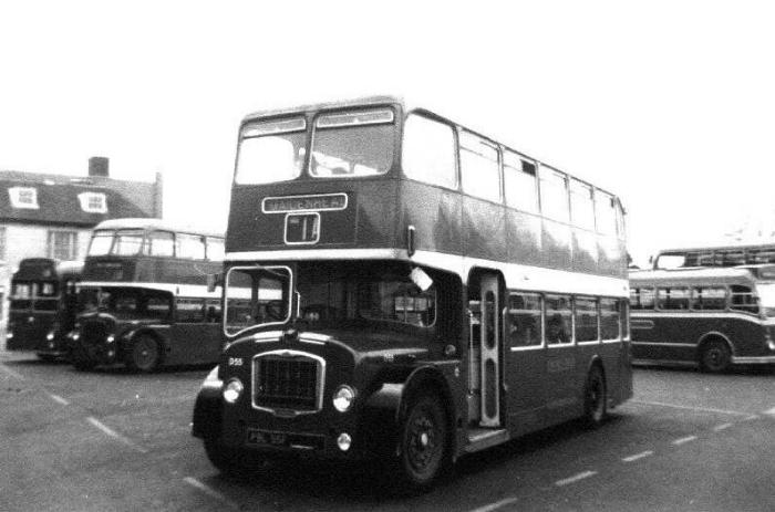 Thames Valley Bristol Lodekka FLF6G ECW D55