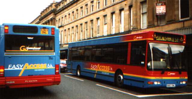 Go-Northern DAF SB220 Plaxton Prestige