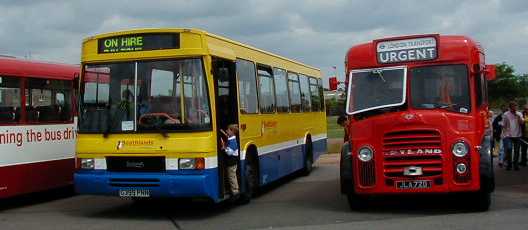 Southlands Leyland Tiger East Lancs & London Transport Leyland Titan PD3A Mann Egerton recovery unit 1416LD